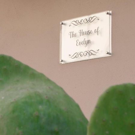 The House Of Evelyn Villa Catánia Buitenkant foto